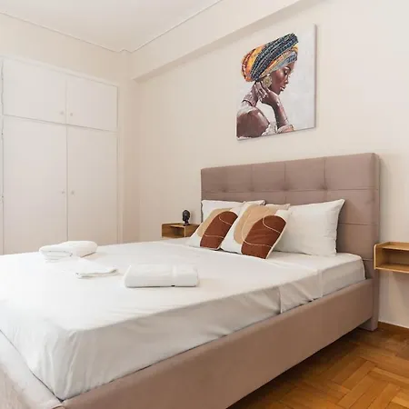 Elegant 3 Bdr Retreat In Kypseli Mesokhórion