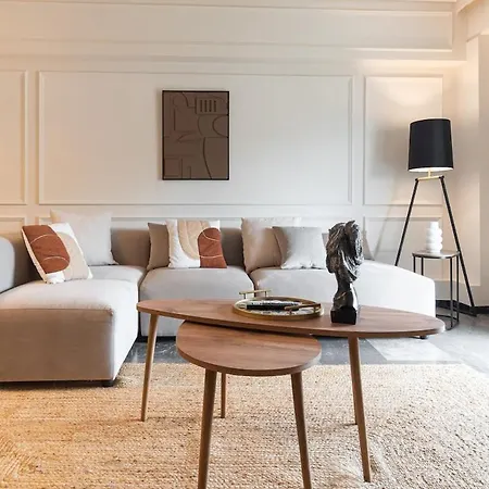 Elegant 3 Bdr Retreat In Kypseli Daire Mesokhórion