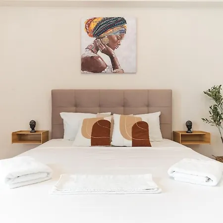 Elegant 3 Bdr Retreat In Kypseli